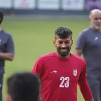 بازوبند تیم ملی به رامین رضاییان رسید