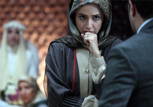 چهره ها/ استایل جوان‌پسند شبنم قلی‌خانی با کت جین و کلاهِ اسپرت