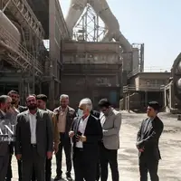 بازدید دادستان تهران از کارخانه سیمان