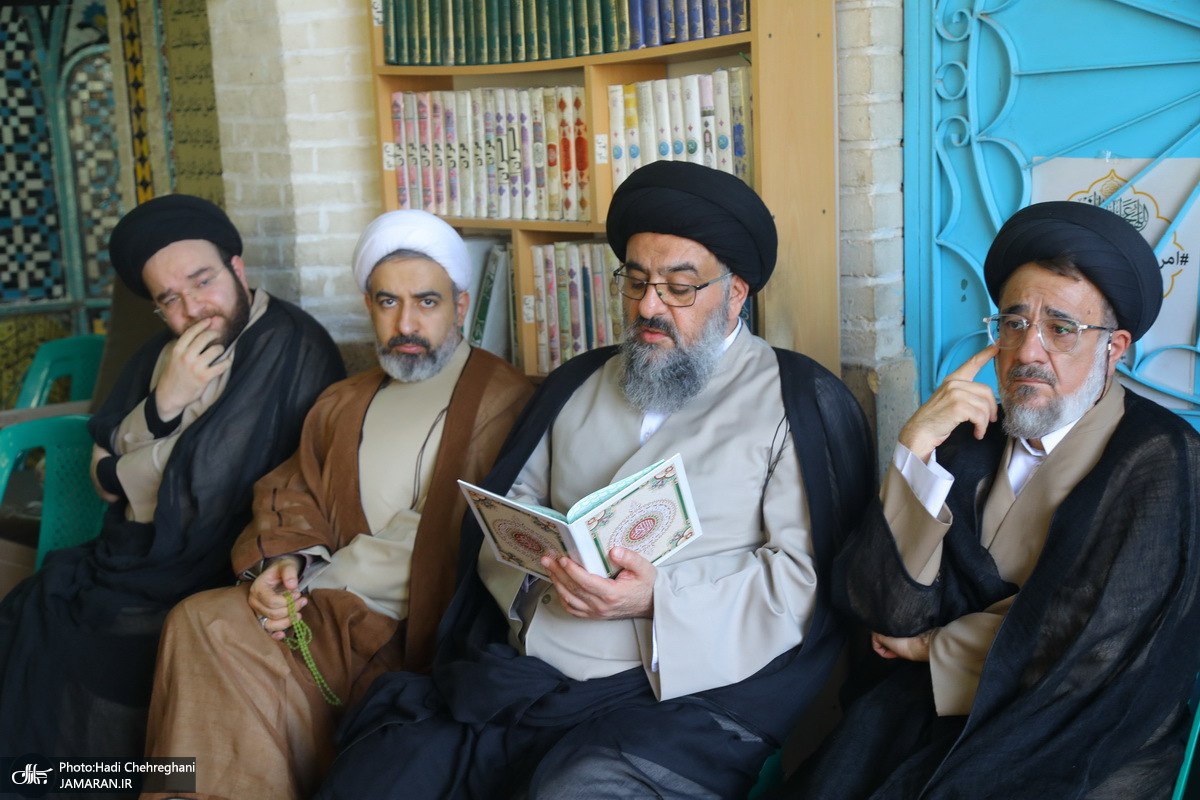 مراسم تشییع همسر مرحوم آیت الله راستی کاشانی (ره)  