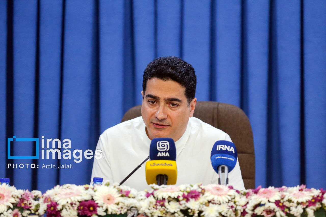  ​​​​​​​نشست خبری همایون شجریان 