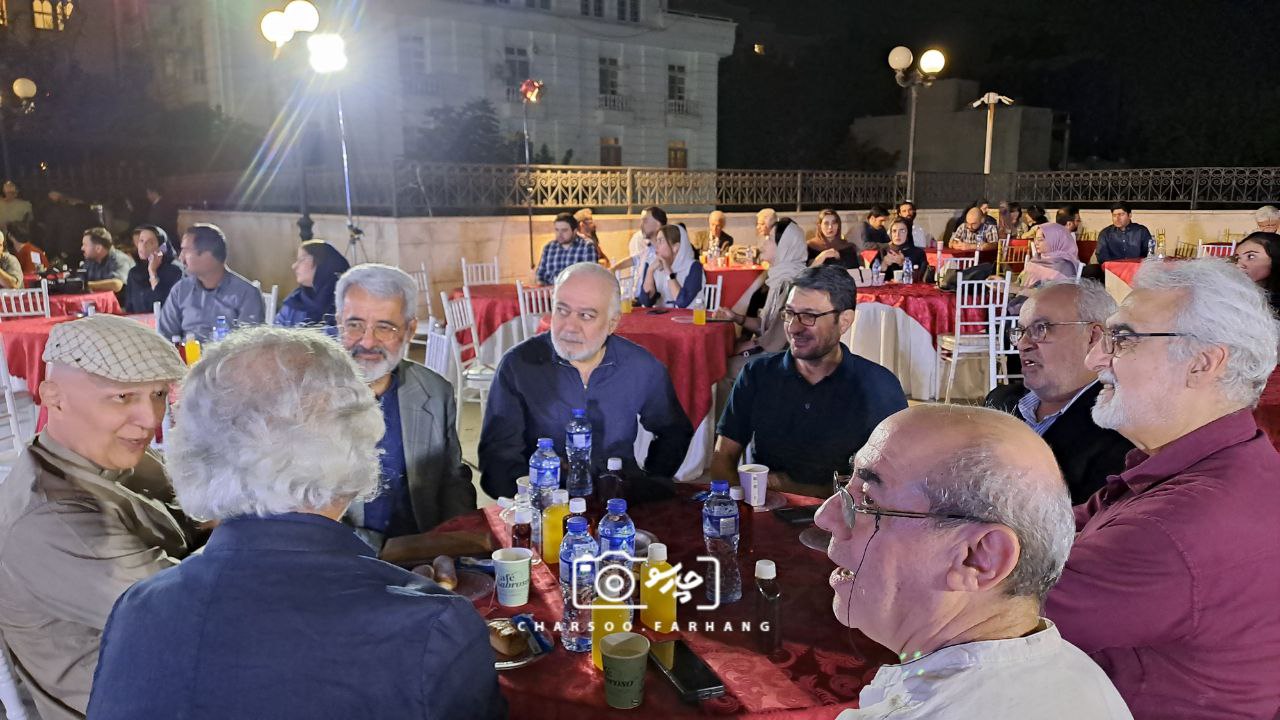 گزارش تصویری بزرگداشت اکبر نبوی با حضور جمعی از اهالی هنر در باغ‌فردوس تهران