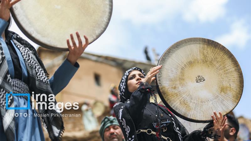 کردستان همنوا با نوای یا الله یا رسولالله درماه مولود