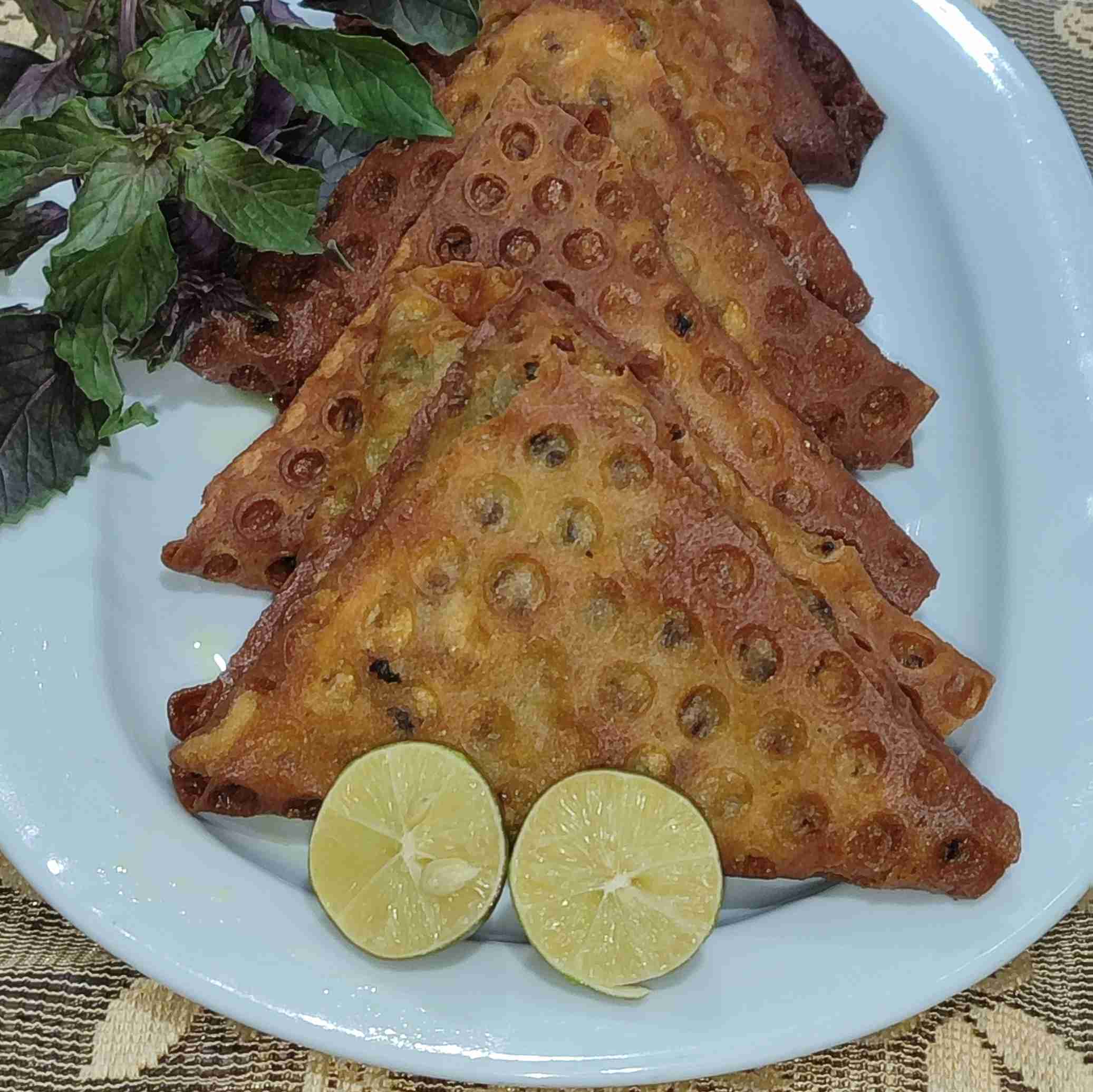 سمبوسه ،خودم پز..😋نوش نگاهتون 🌻🌻🌻🌻🌻