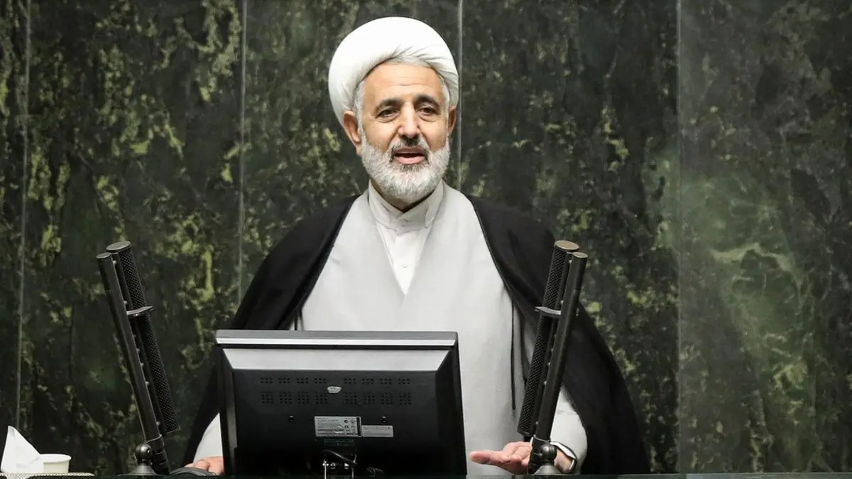 نماینده مجلس: هر روز تعطیلی نزدیک به ۳۰ هزار میلیارد تومان به اقتصاد آسیب وارد میکند