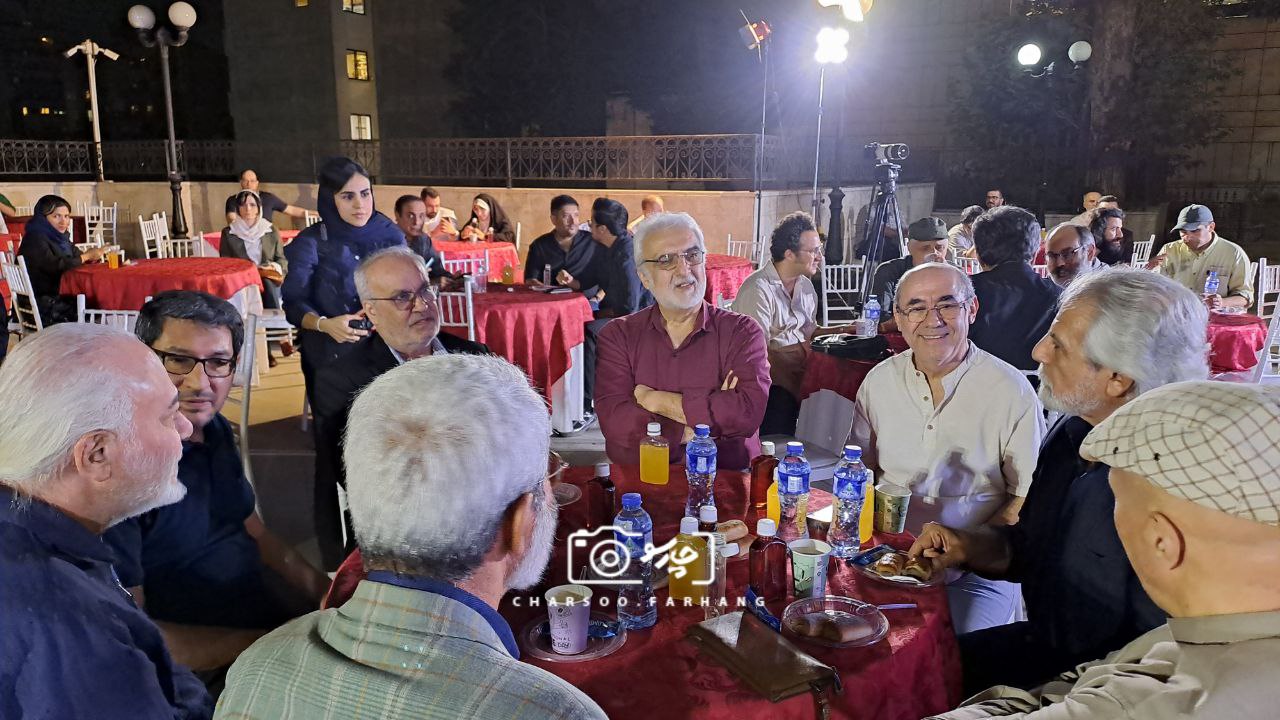 گزارش تصویری بزرگداشت اکبر نبوی با حضور جمعی از اهالی هنر در باغ‌فردوس تهران