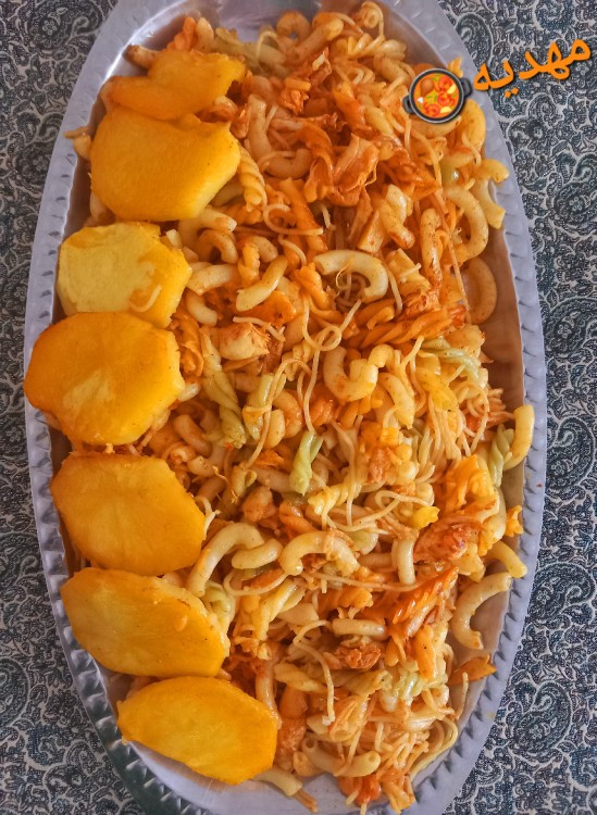 از شما/بوقت ناهار خوشمزه مون. ماکارونی 🥘😋