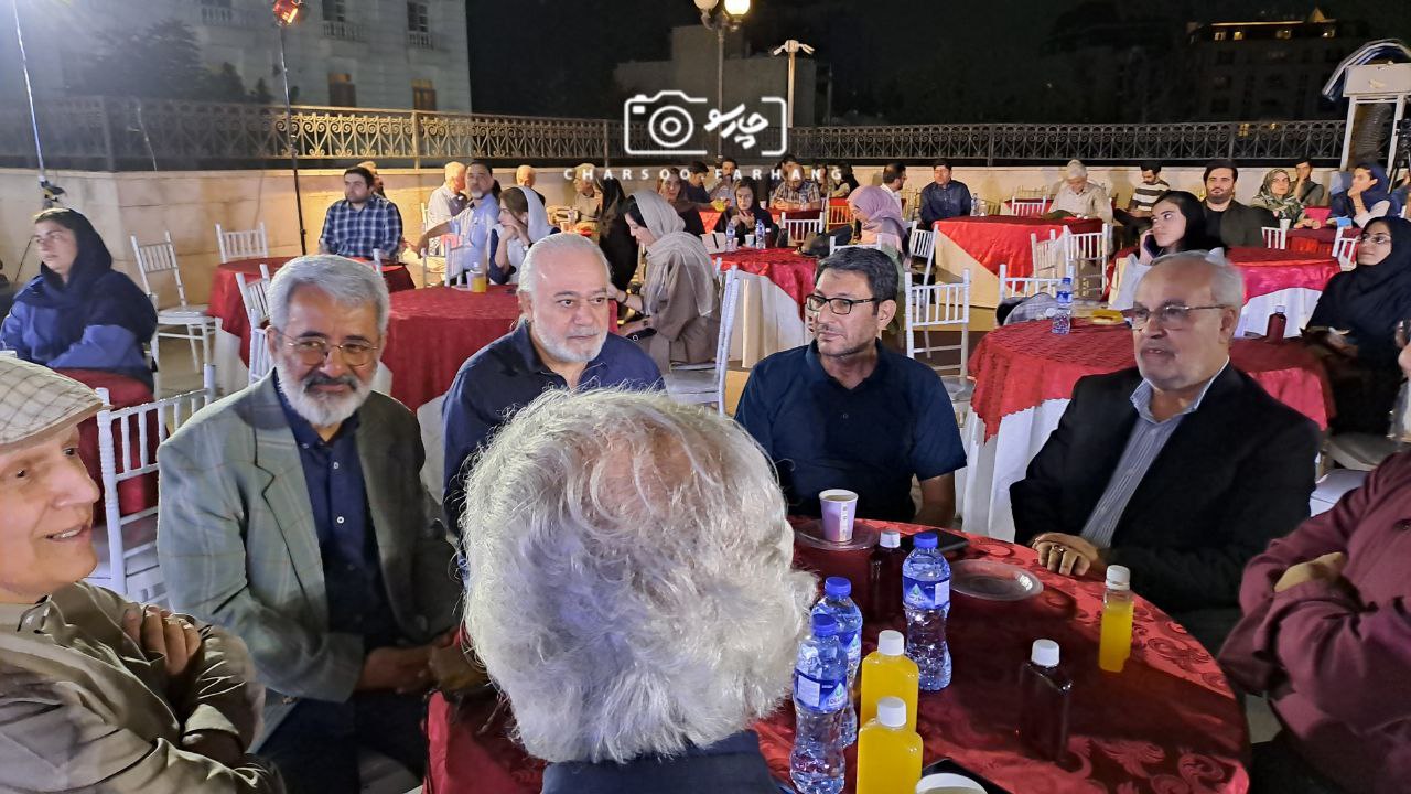 گزارش تصویری بزرگداشت اکبر نبوی با حضور جمعی از اهالی هنر در باغ‌فردوس تهران