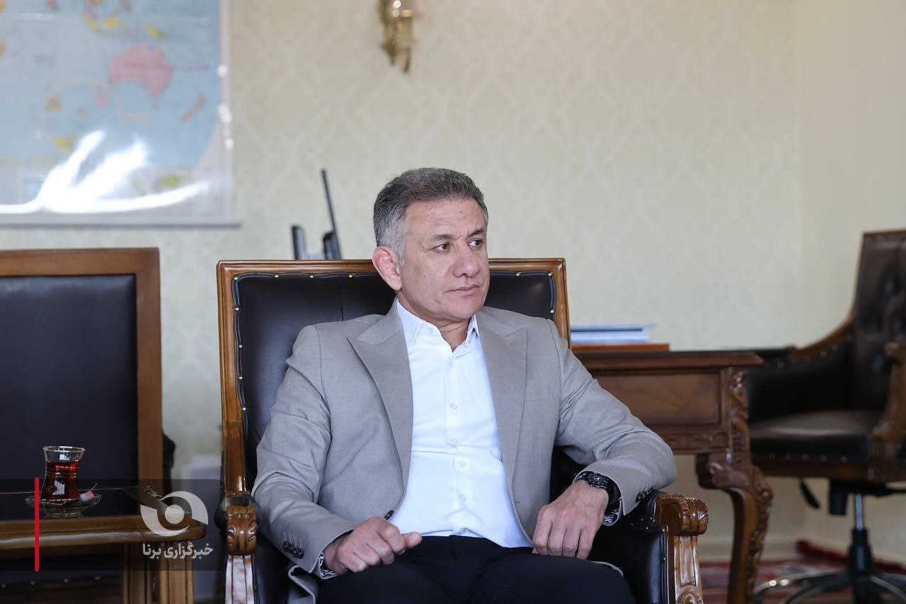 دیدار سرمربی تیم کشتی آزاد جوانان با وزیر ورزش و جوانان  
