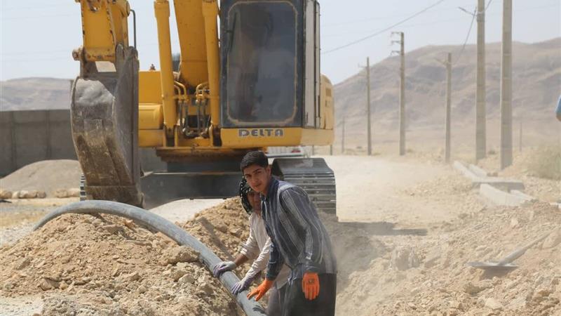 احداث شبکه آب روستای سرتنگ زعفرانی مهران کلید خورد