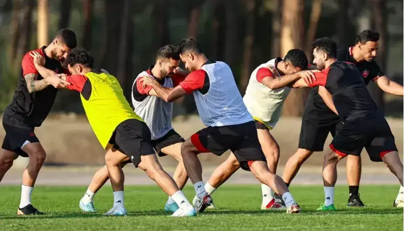 غیبت سه مدافع راست پرسپولیس در تمرین!