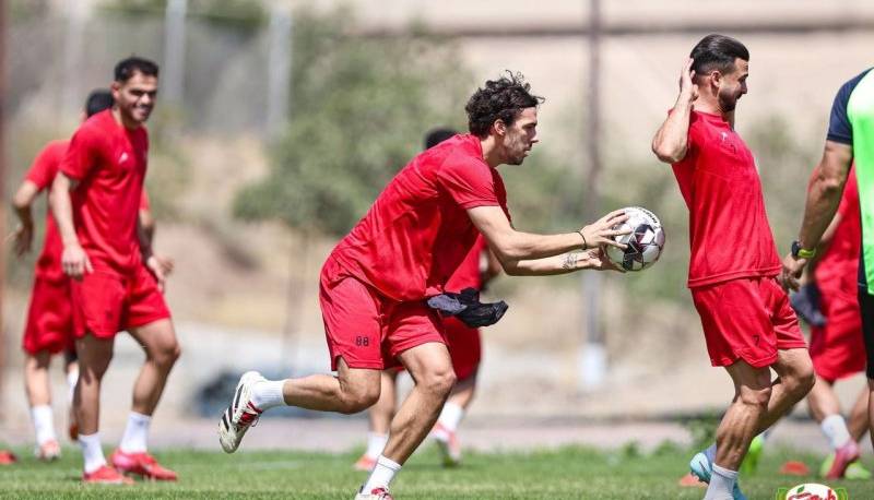 سورتمه قهرمانی پرسپولیس وارد مسیر شد!