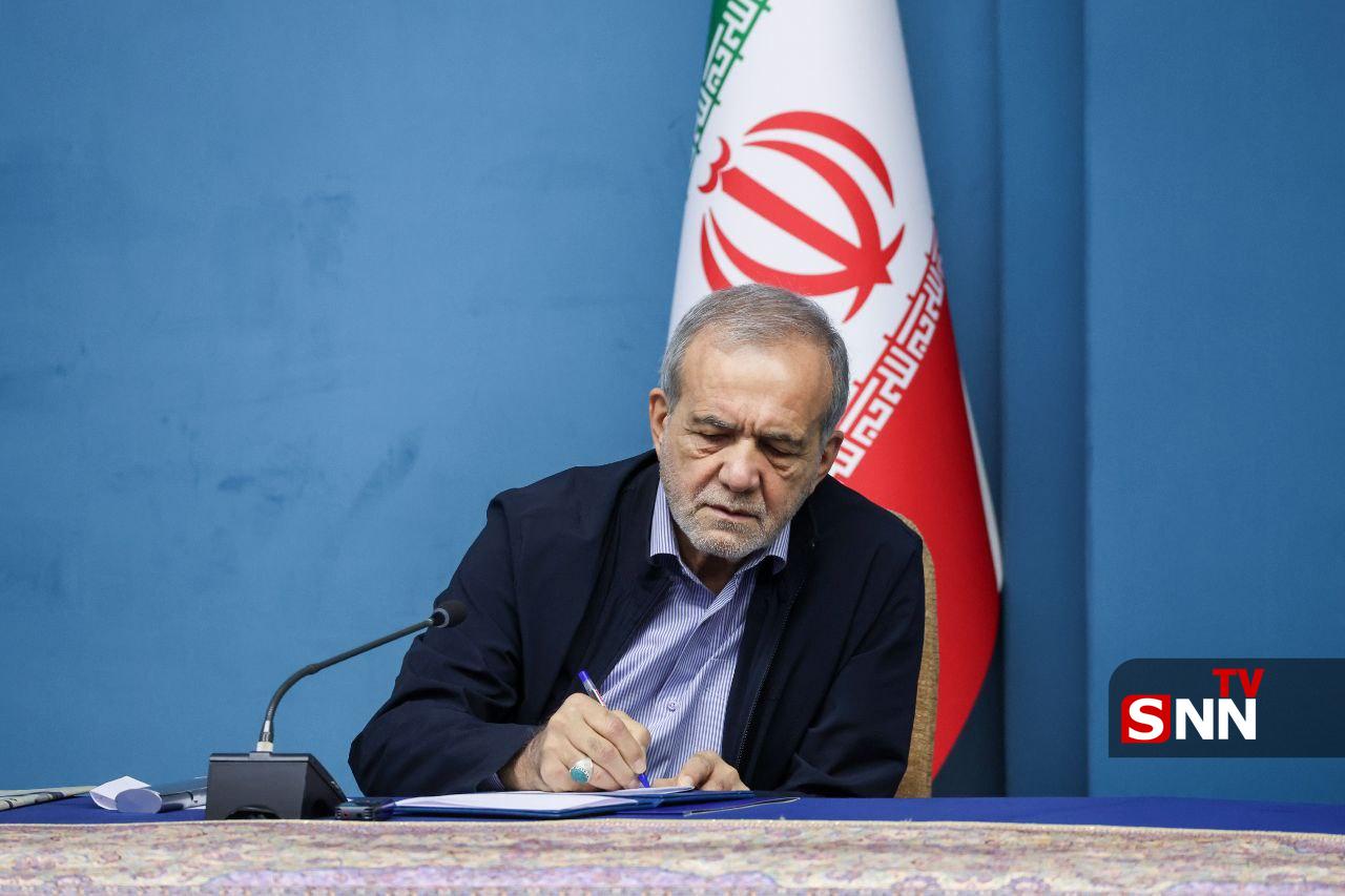 عکس/ رئیس جمهور در مجمع عمومی فرهنگستان علوم پزشکی