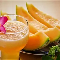 خوراک این روزای گرم ، میلک شیک ملونه