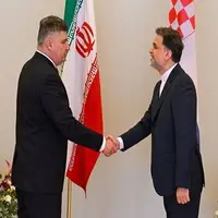 سفیر ایران استوارنامه خود را به رئیس جمهور کرواسی تقدیم کرد