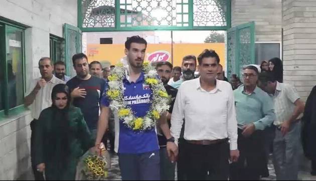 استقبال پرشور بابلیها از پدیده والیبال مازندران