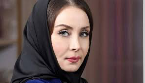 حدیث فولادوند: عکسم را روی بشقاب و درب تاکسی می‌زدند!