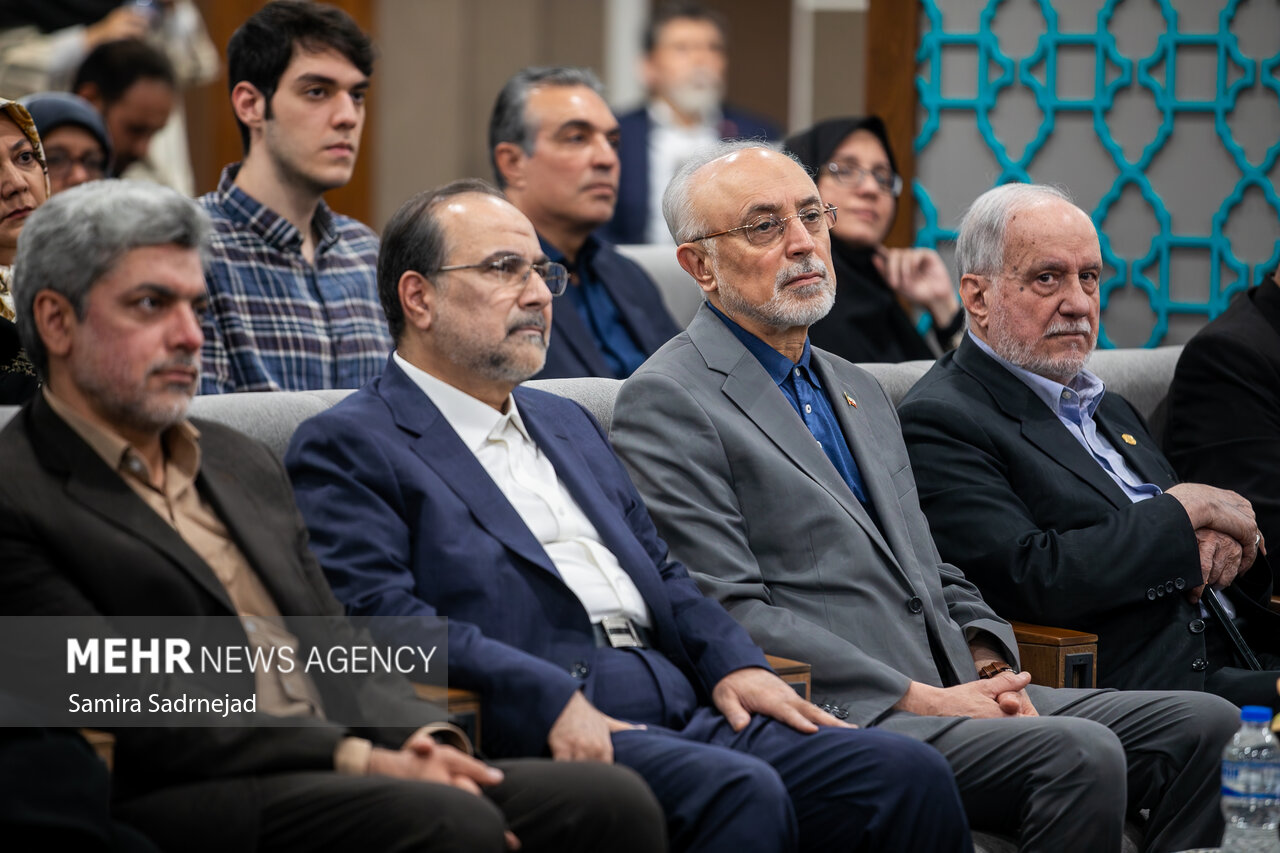 عکس/ آیین اعطای مدال دانشمند جوان