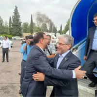 وزیر علوم وارد شیراز شد