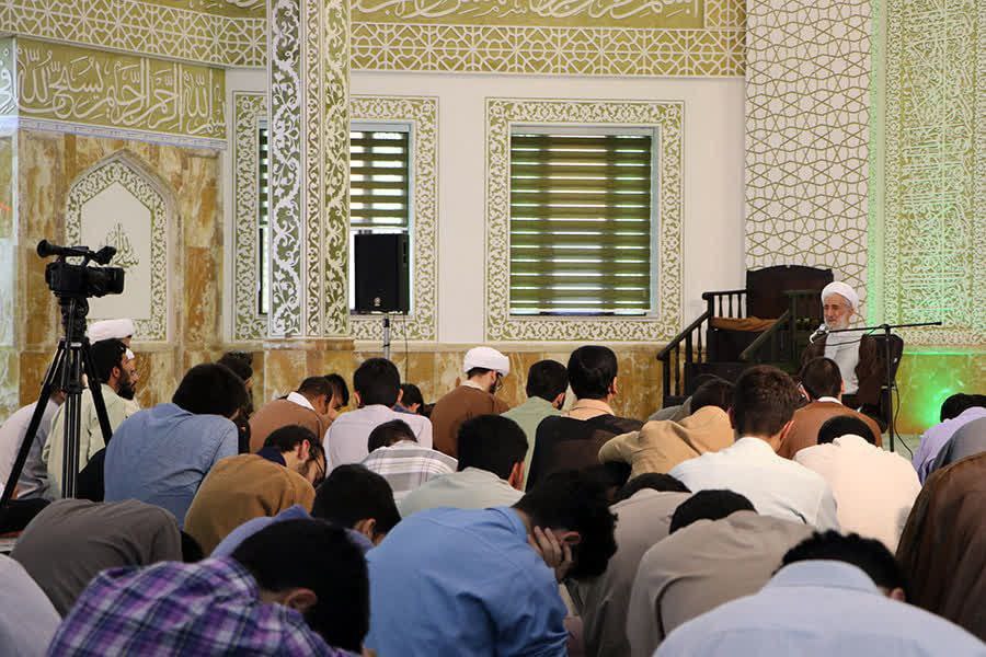 جلسه درس اخلاق کاظم صدیقی؛ حوزه علمیه ازگل