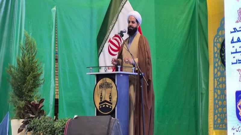 امام جمعه درمیان: وحدت اسلامی، زنجیره نجات امت از سلطه دشمنان است