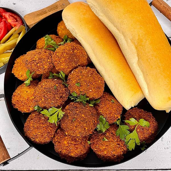 این فلافل مزه خاصی داره 