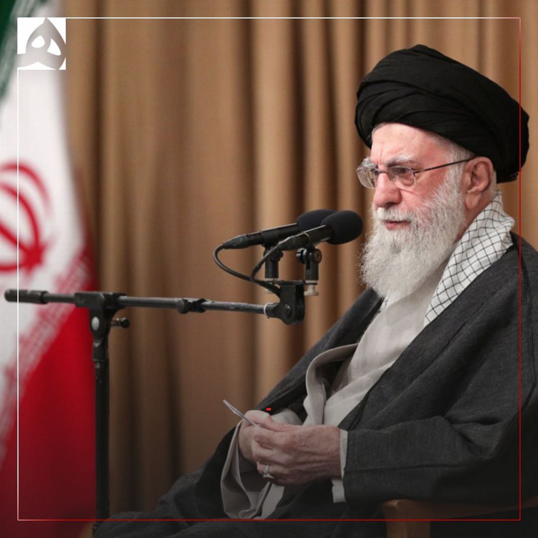 عکس/ تصاویری از دیدار رئیس‌جمهور و هیأت وزیران با رهبر انقلاب