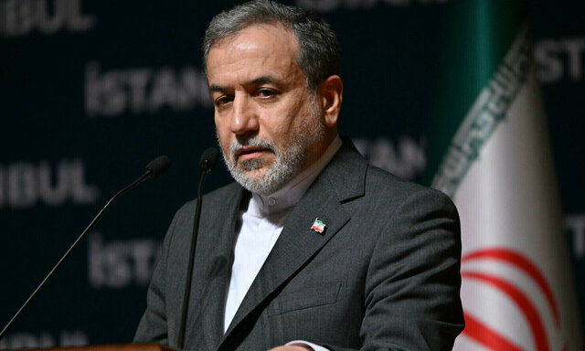 عراقچی: در موضوع همبستگی مسلمانان، نمیتوانیم از مردم مظلوم فلسطین غافل بمانیم