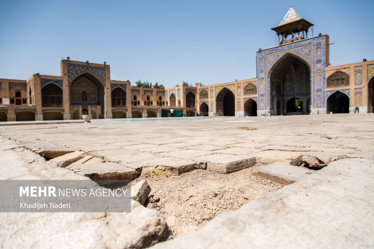 حال ناخوش مسجد سید اصفهان