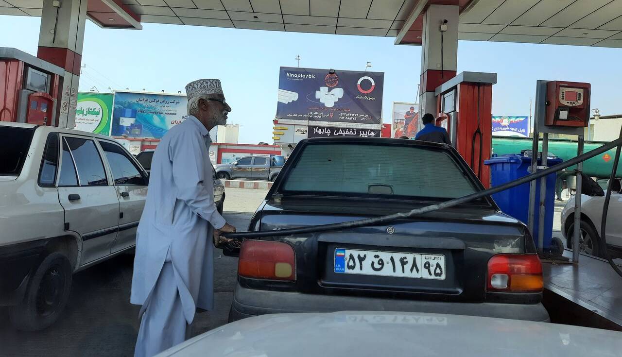فرماندار چابهار: برخورد قاطع با متخلفان حوزه سوخت در دستور کار است