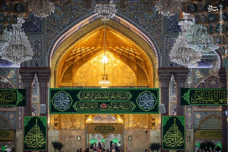 عکس/ نصب کتیبه‌های ولادت پیامبر در حرم امام حسین(ع)