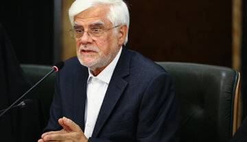 معاون اول پزشکیان و معاون اول احمدی‌نژاد در یک قاب تصویر