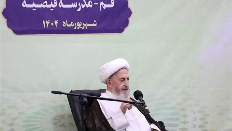 آیت الله سبحانی: سنتهای اصیل حوزوی باید احیا شوند