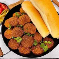 این فلافل مزه خاصی داره 