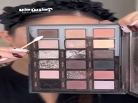 آرایشی شیک مناسب مهمونی!