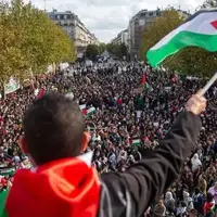سیاستمدار فرانسوی: به مردان و زنانی که برای شکستن محاصره به سمت غزه می‌روند افتخار می‌کنم