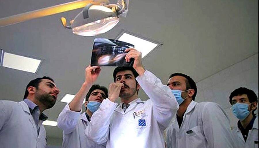 جزئیات افزایش ظرفیت ۲ رشته «پزشکی» و «دندانپزشکی» در اصلاحیه دفترچه