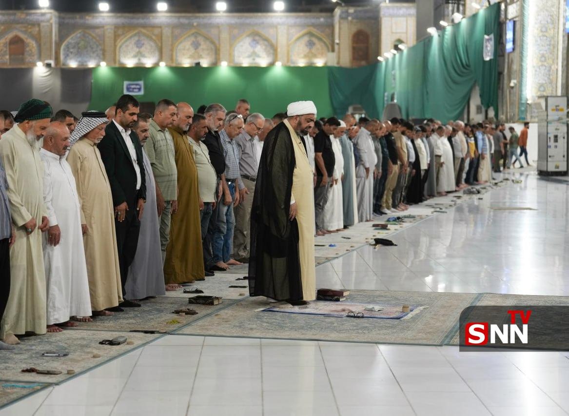  برگزاری نماز جماعت آیات در صحن حرم شریف کاظمین  