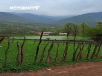 روستایی بکر و رویایی در کنار یک استخر طبیعی 
