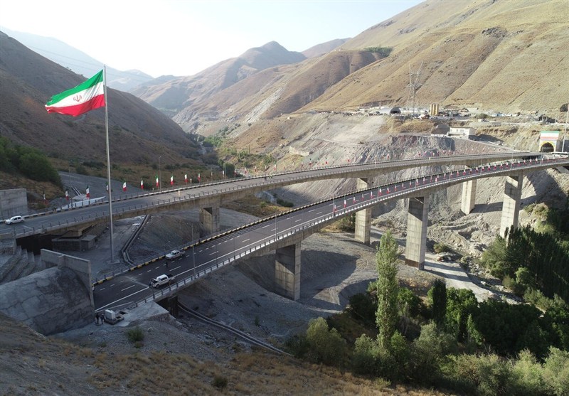 رئیسجمهور باند شرقی منطقه ۲ آزادراه تهران ـ شمال را افتتاح کرد