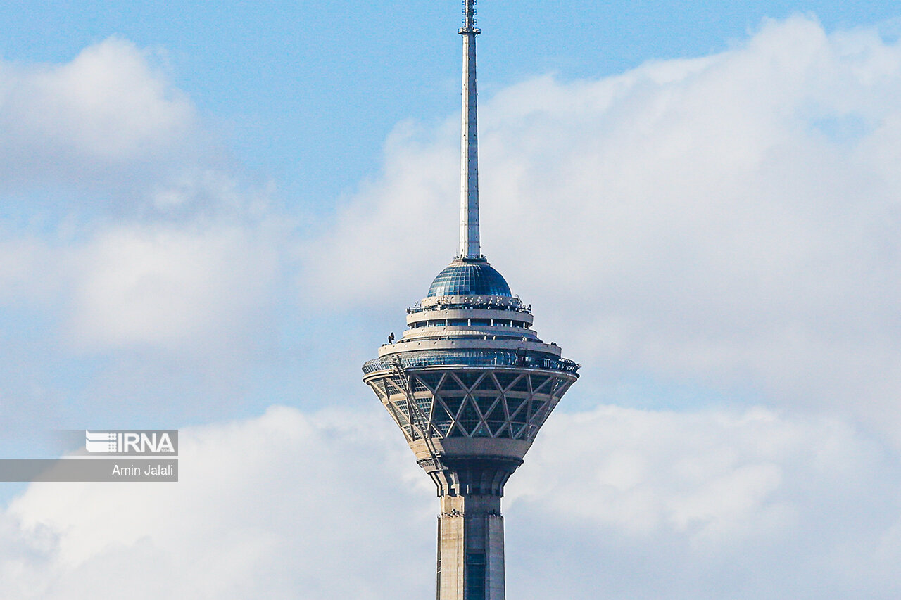 تخفیف ۵۰ درصدی تابستانه برج میلاد تهران