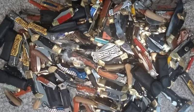 جاساز ۵۰۰ قبضه سلاح سرد در پست کنترل مرزی لو رفت