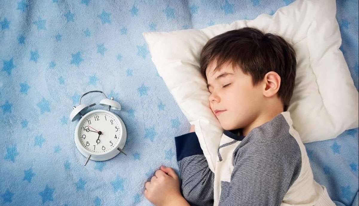 زنگ تنظیم خواب دانش‌آموزان خوابالو