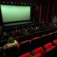 بلیت سینماها در روز جمعه نیم‌بها شد