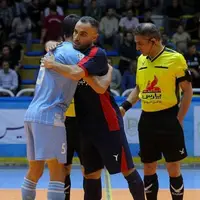 لک: حسن‌زاده غیرقانونی بازی کرد؛ بازی باید ۳ بر صفر شود