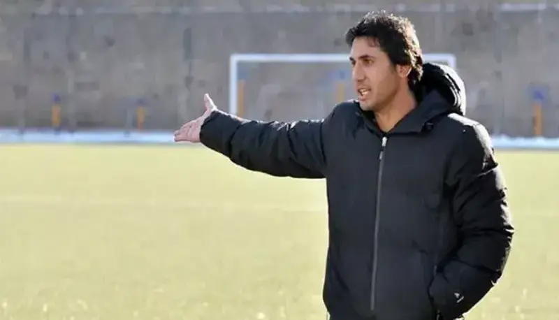 عباس آقایی از پرسپولیس استعفا داد