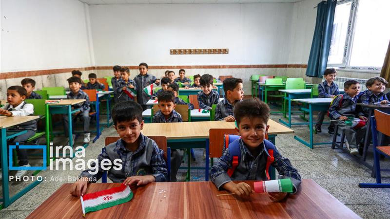 تحصیل هر دانش‌آموز در مدارس دولتی تا ۴۰ میلیون تومان هزینه دارد