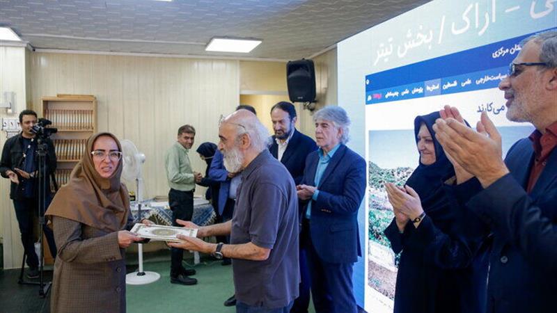 خبرنگار اراک رتبه برتر جشنواره تولیدات ایرنا را کسب کرد