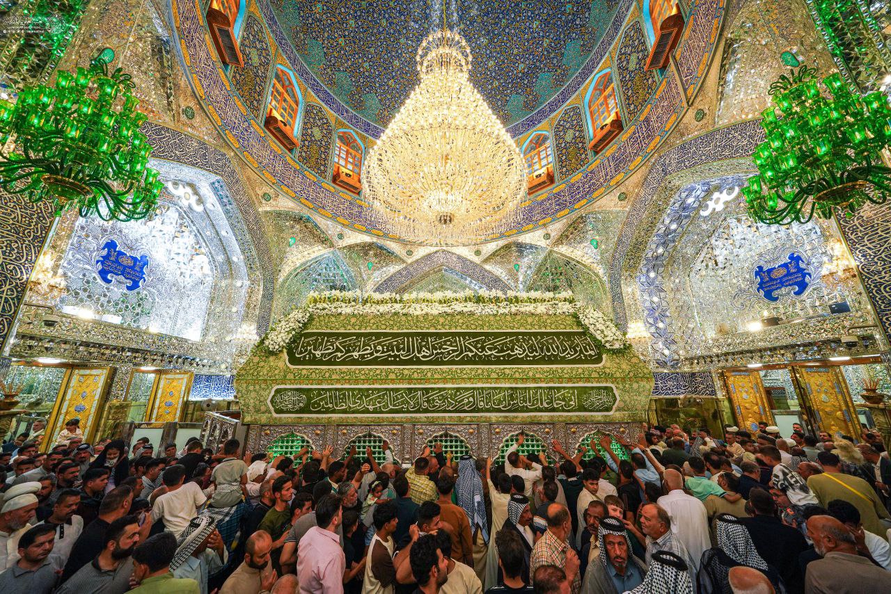 حال و هوای بارگاه مطهر علوی در شب میلاد پیامبر خاتم