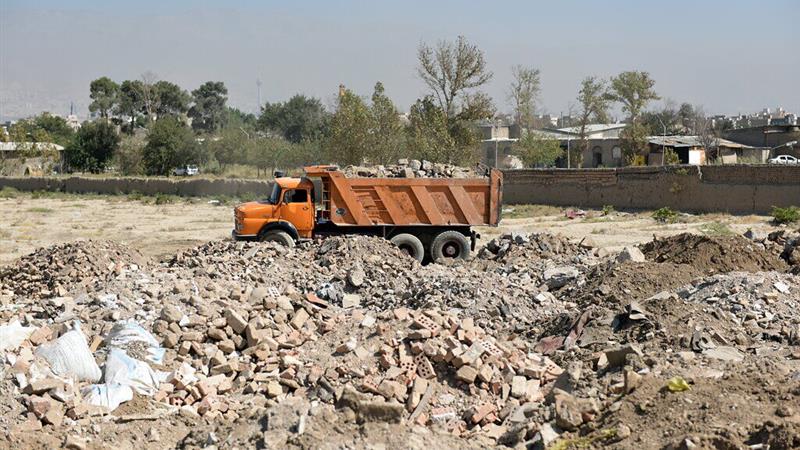 دادستان ایلام: کارت سوخت کامیونهای متخلف حمل نخاله باطل میشود